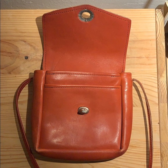 Small red leather bag - Picture 3 of 5
